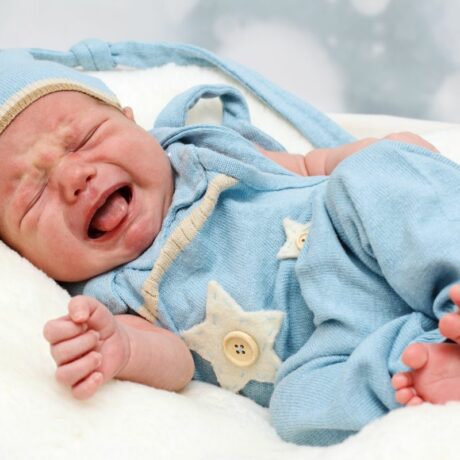 Curiozități despre nou-născuți. 5 lucruri uimitoare pe care le vei descoperi despre micuțul tău