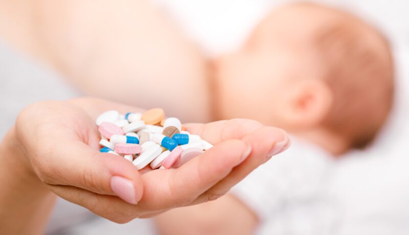 Medicamente permise și interzise în timpul alăptării