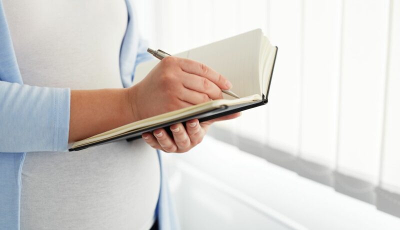Ținerea unui jurnal în timpul sarcinii. Care sunt beneficiile și de ce să ții