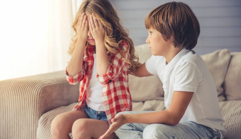 Cum să înveți copilul să-și ceară scuze în 6 pași 