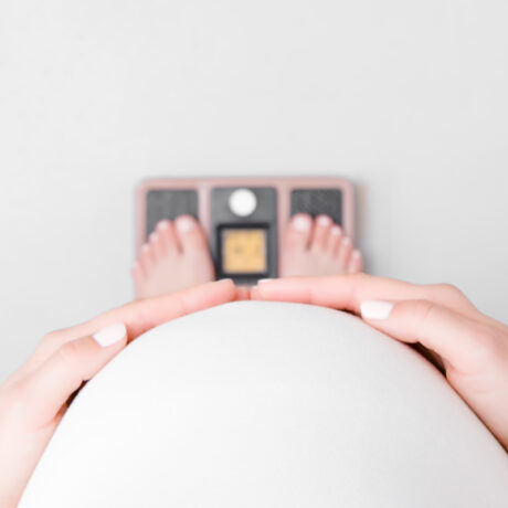 Greutatea ideală în sarcină: câte kilograme e recomandat să acumulezi