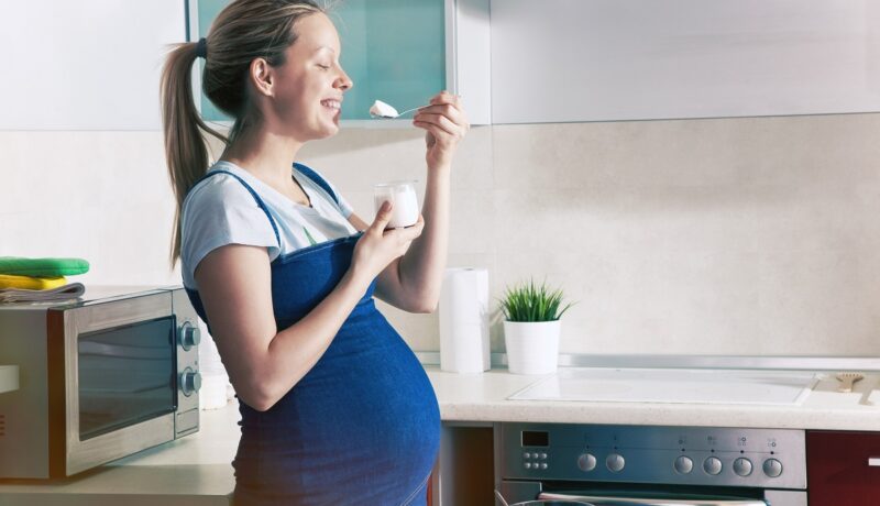 Administrarea de probiotice în sarcină: cât de benefice sunt pentru mamă și făt