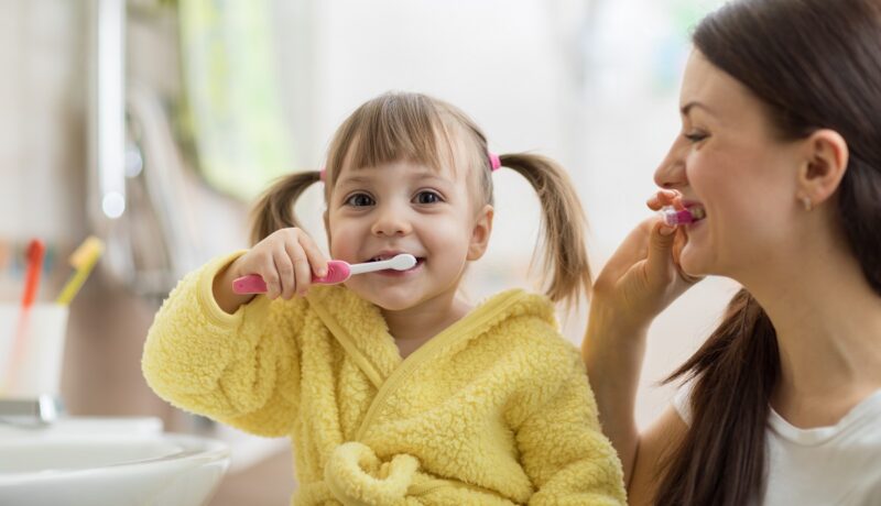 Perierea dinților la copii: cantitatea de pastă de dinți necesară