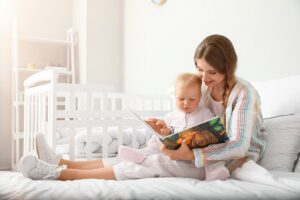Idei de joacă pentru dezvoltarea vorbirii la bebeluși
