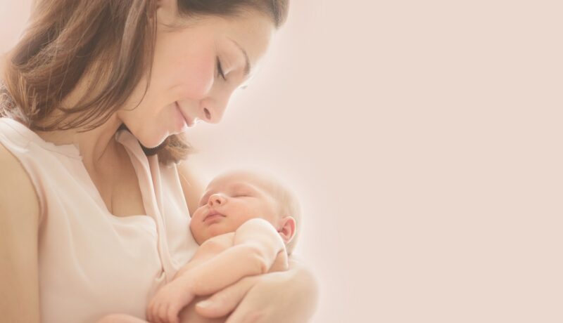 Tot ce trebuie să știi despre euforia postpartum