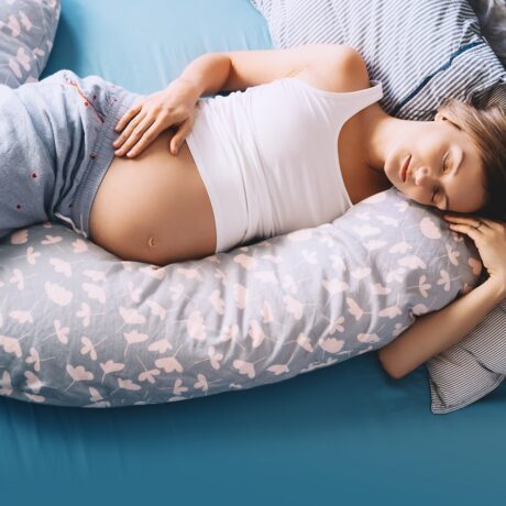 Trucuri pentru un somn bun în sarcină