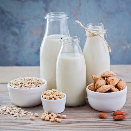 7 lucruri pe care trebuie să le știi despre laptele vegetal