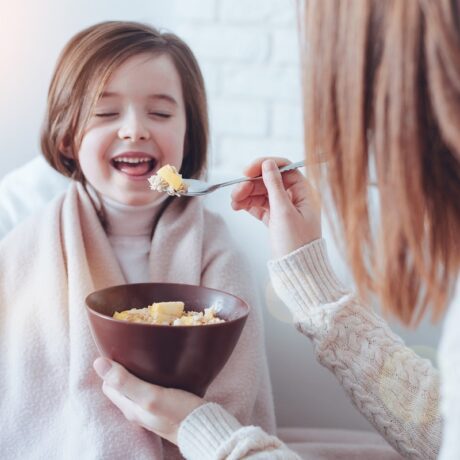Cele mai bune alimente pentru copilul bolnav, conform pediatrilor