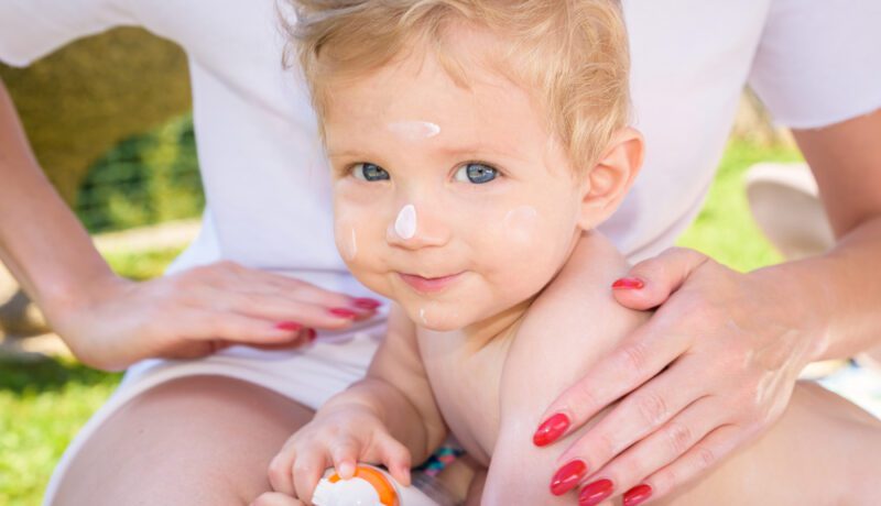 Principalele modificări ale pielii bebelușilor. De ce sunt acestea normale