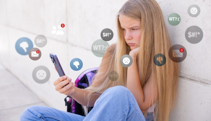 10 probleme sociale cu care se confruntă adolescenții