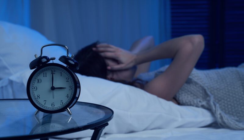 Insomnia postpartum: cauze și soluții. Ce spun specialiștii