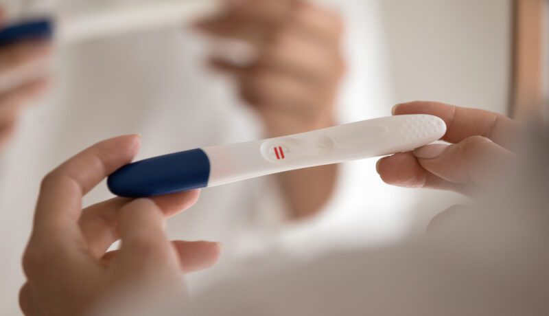 Ce este testul de sarcină ultrasensibil și cu ce se diferențiază de un test normal