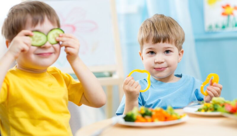Superalimente recomandate pentru dieta unui copil. Ce poți include în mesele principale ale micuțului tău