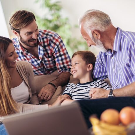 Avantajele adultului care a crescut singur la părinți