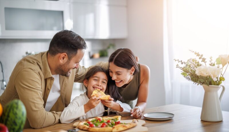 Pizza pentru copii. Rețeta sănătoasă pe care o poți prepara pentru micuțul tău