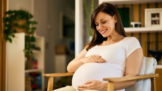 Primele mișcări ale bebelușului la a doua sarcină. Când le poți simți și ce spun specialiștii Primele mișcări ale bebelușului la a doua sarcină. Când le poți simți și ce spun specialiștii