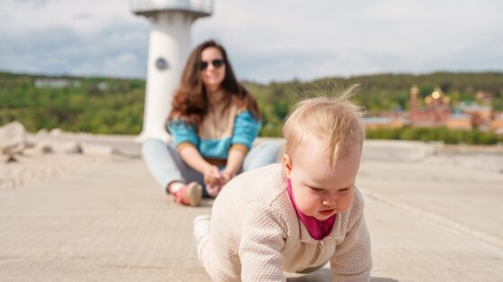 Cum să fii părinte-far? Părinții-far au copii mai încrezători și rezilienți