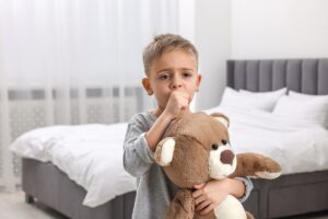 Diferența dintre tusea uscată și tusea umedă la copii