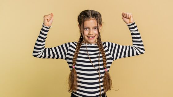 Creșterea copiilor încrezători: ce greșesc părinții când vor să le dezvolte această abilitate?