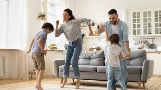 Cum să ai un weekend relaxant în familie fără stres