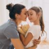 Parentingul blând poate fi o metodă dificilă pentru anumiți părinți. La ce concluzii au ajuns specialiștii