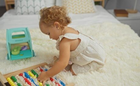 De cat timp pentru joaca au nevoie copiii și ce rol are joaca în dezvoltarea copiilor