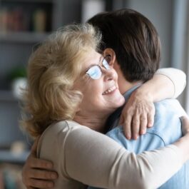 Când dragostea devine prea mult: Ești părinte pentru un adult sau încă mai crești un copil?