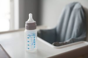Când echipamentul de parenting devine mai inteligent decât sfaturile bunicii